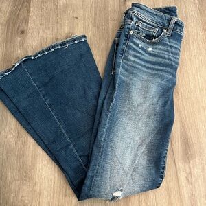 Stylish Flare & Wide Leg Jeans in Dark and Light Blue